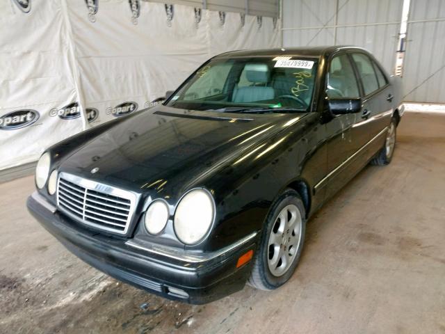 WDBJF25F1WA683260 - 1998 MERCEDES-BENZ E 300TD BLACK photo 2