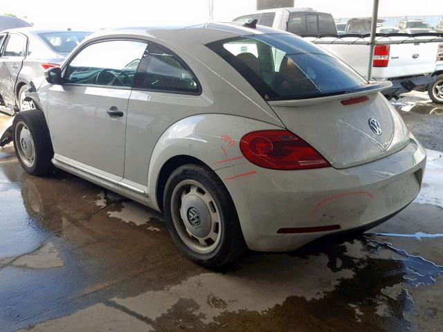 3VWF17AT1GM633846 - 2016 VOLKSWAGEN BEETLE 1.8 WHITE photo 3