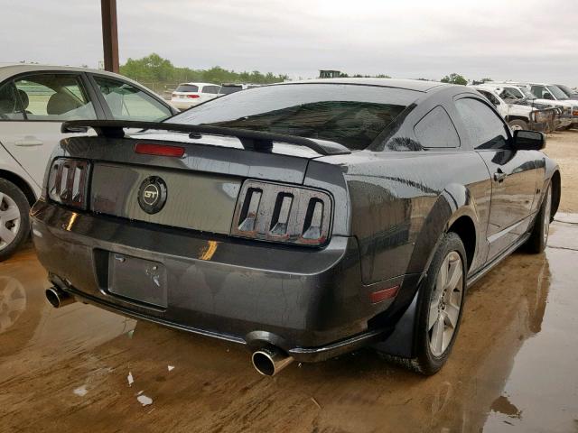 1ZVHT82H175288682 - 2007 FORD MUSTANG GT GRAY photo 4