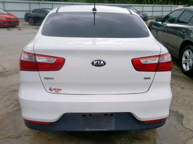 KNADM4A35G6663882 - 2016 KIA RIO LX WHITE photo 9