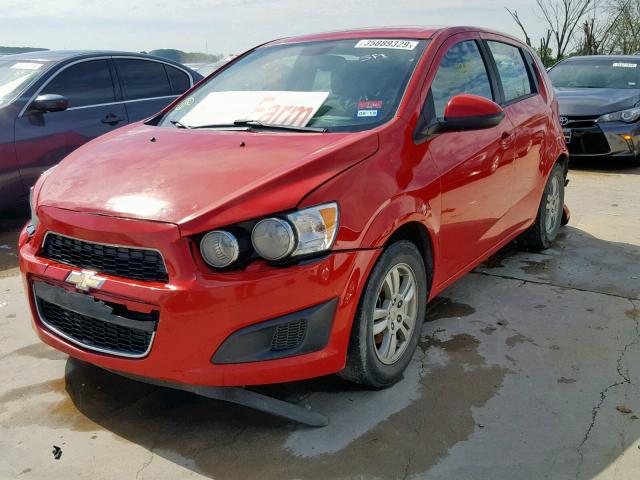 1G1JB6SHXC4114131 - 2012 CHEVROLET SONIC LS RED photo 2
