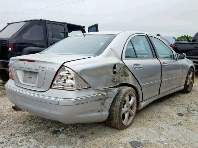 WDBRF40J55F713453 - 2005 MERCEDES-BENZ C 230K SPO SILVER photo 4