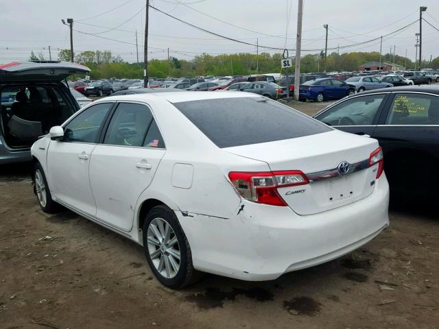 4T1BD1FK9CU021465 - 2012 TOYOTA CAMRY HYBR WHITE photo 3