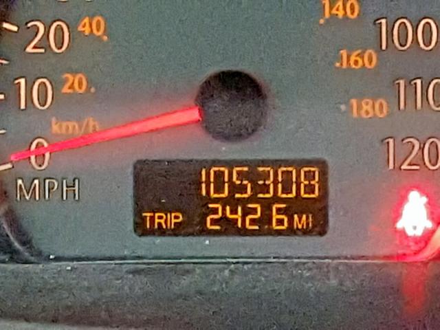 1G8AW12F33Z207034 - 2003 SATURN ION LEVEL SILVER photo 8