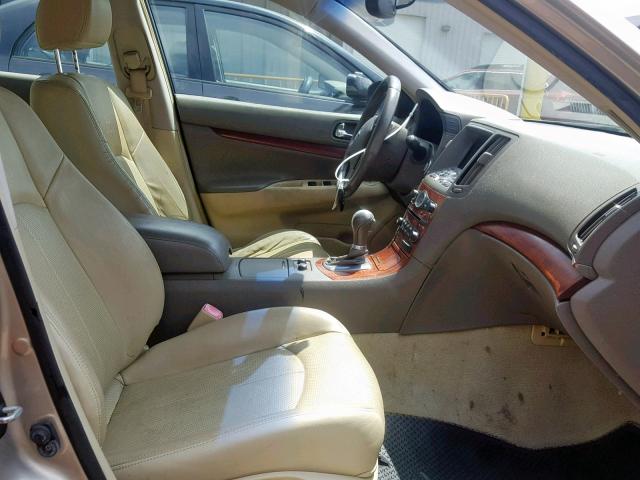 JNKCV61E69M300562 - 2009 INFINITI G37 BASE GOLD photo 5