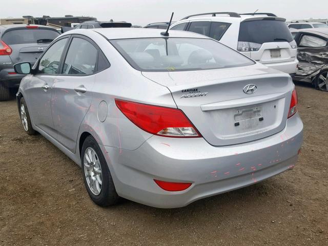 KMHCT4AEXGU998517 - 2016 HYUNDAI ACCENT SE SILVER photo 3