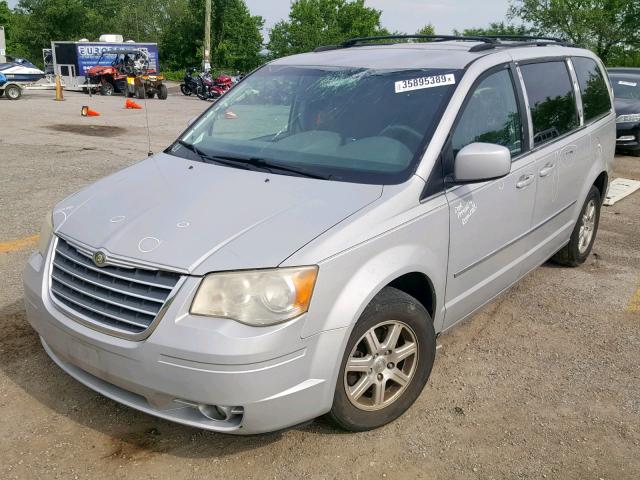 2A8HR54119R515786 - 2009 CHRYSLER TOWN & COU SILVER photo 2