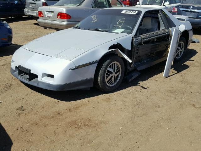 1G2PF3794GP205250 - 1986 PONTIAC FIERO SE WHITE photo 2