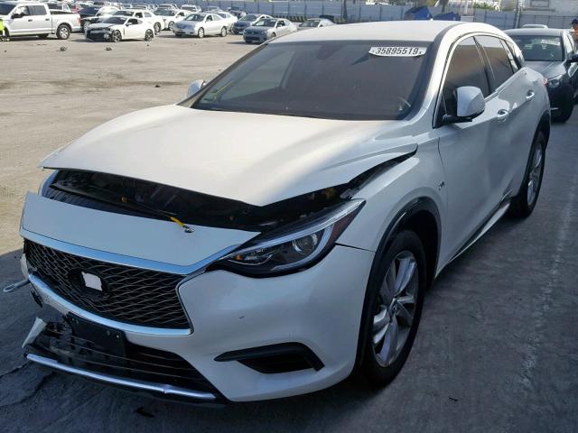 SJKCH5CP3KA008647 - 2019 INFINITI QX30 ESSEN WHITE photo 2