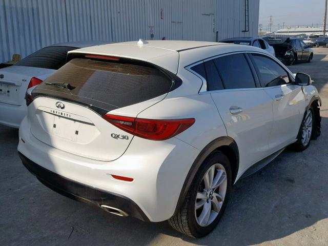 SJKCH5CP3KA008647 - 2019 INFINITI QX30 ESSEN WHITE photo 4