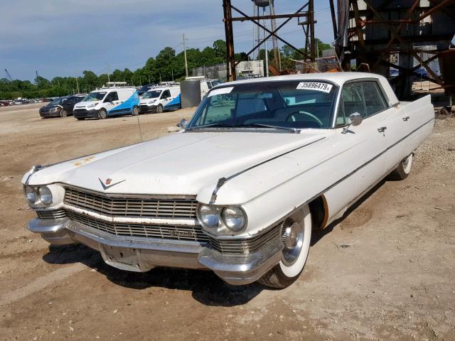 64B055321 - 1964 CADILLAC 4D WHITE photo 2