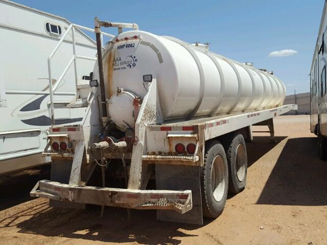 1J9TA4320D1364910 - 2013 GALL TANKER WHITE photo 4