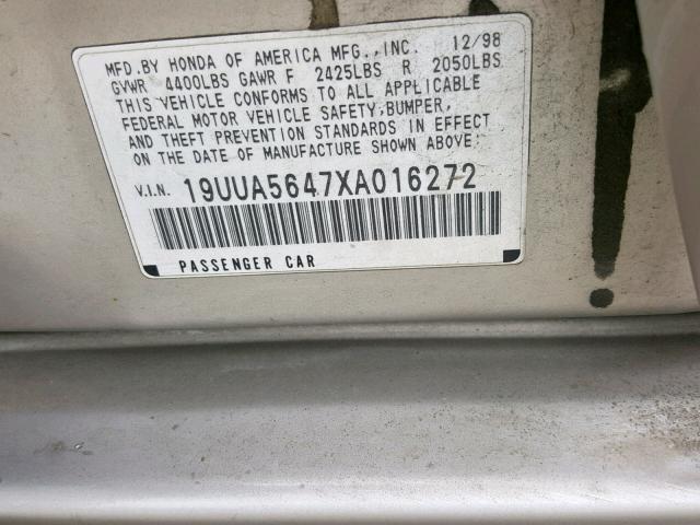 19UUA5647XA016272 - 1999 ACURA 3.2TL SILVER photo 10