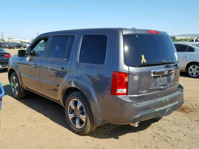 5FNYF3H35FB007358 - 2015 HONDA PILOT SE GRAY photo 3