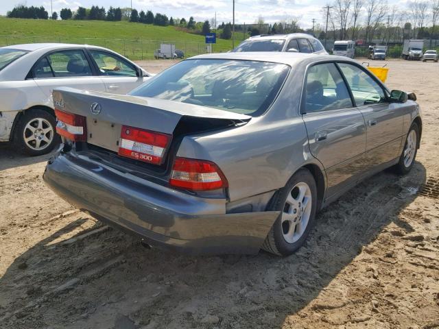 JT8BF28G810333809 - 2001 LEXUS ES 300 GRAY photo 4