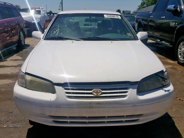 4T1BG22K5XU900048 - 1999 TOYOTA CAMRY CE WHITE photo 9