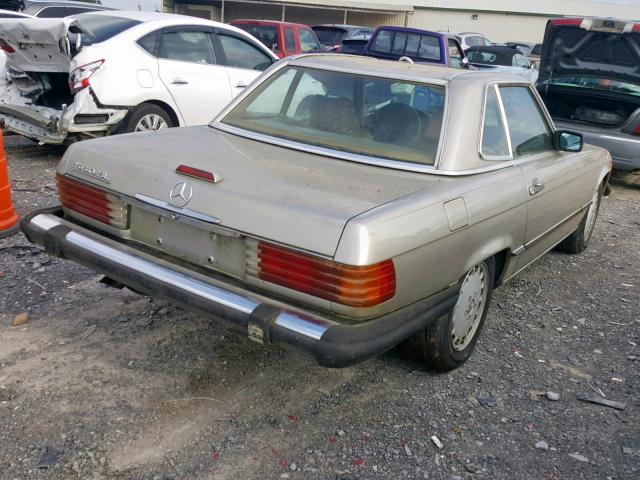 WDBBA48D1GA040384 - 1986 MERCEDES-BENZ 560 SL SILVER photo 4