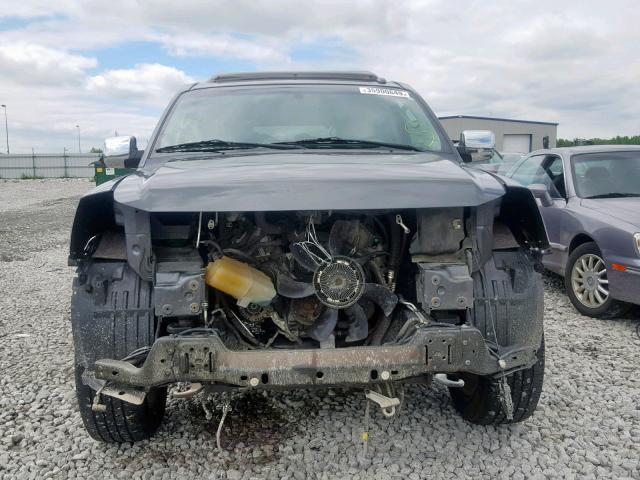 5N1AA0NE1BN618550 - 2011 NISSAN ARMADA PLA SILVER photo 9