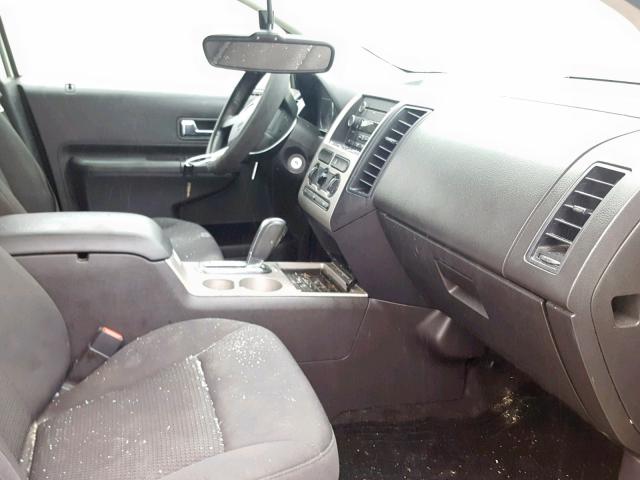 2FMDK36C08BB10986 - 2008 FORD EDGE SE WHITE photo 5