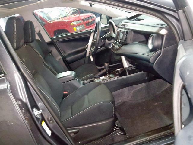 2T3RFREV6JW698593 - 2018 TOYOTA RAV4 ADVEN GRAY photo 5