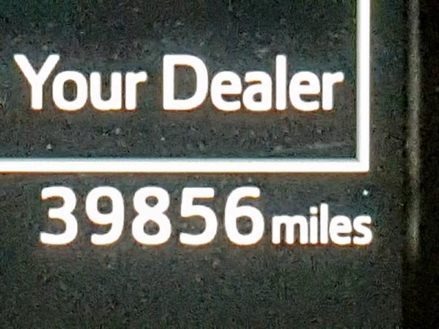 2T3RFREV6JW698593 - 2018 TOYOTA RAV4 ADVEN GRAY photo 8