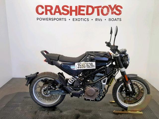 VBKUNJ404JM231897 - 2018 HUSQVARNA SVARTPILEN BLACK photo 1