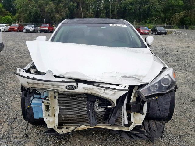 KNALN4D77G5213650 - 2016 KIA CADENZA LU WHITE photo 9