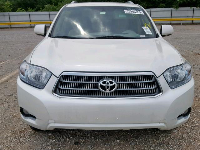 JTEEW44A082001448 - 2008 TOYOTA HIGHLANDER WHITE photo 9