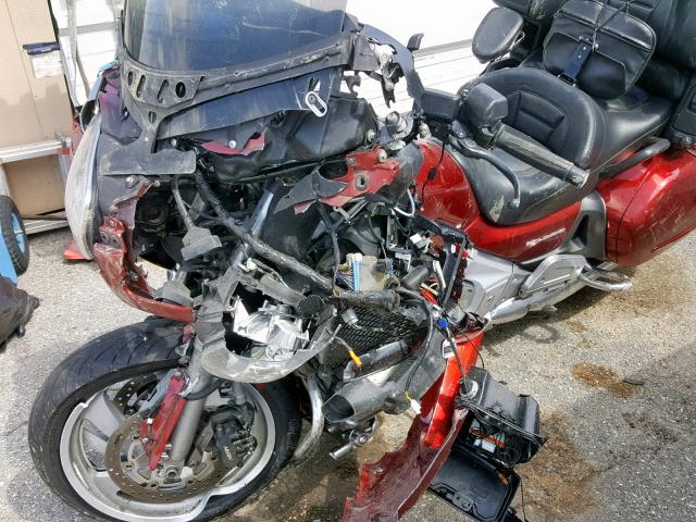 1HFSC47G7AA900910 - 2010 HONDA GL1800 RED photo 9