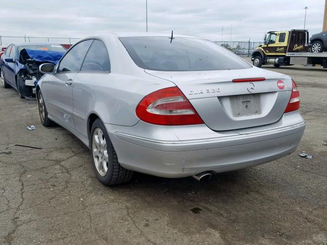 WDBTJ65JX4F079208 - 2004 MERCEDES-BENZ CLK 320C SILVER photo 3