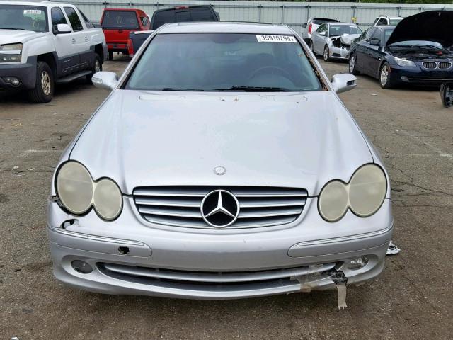 WDBTJ65JX4F079208 - 2004 MERCEDES-BENZ CLK 320C SILVER photo 9