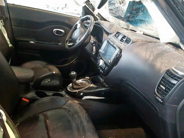 KNDJX3A5XG7384513 - 2016 KIA SOUL ! Qara foto 5
