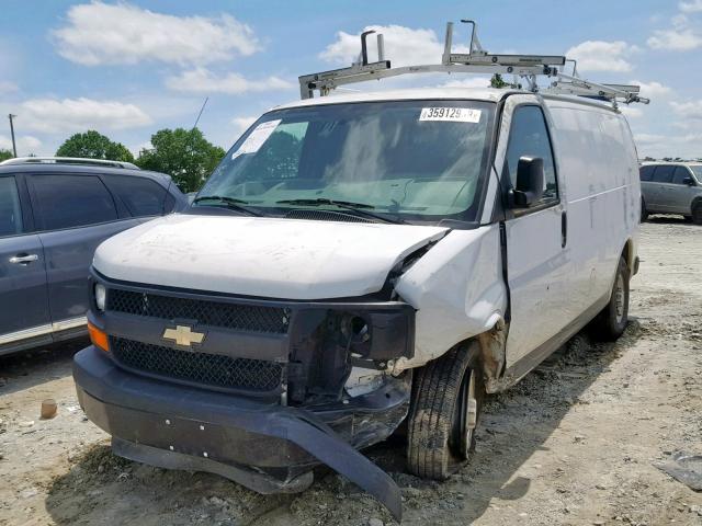 1GCWGFCF7F1188639 - 2015 CHEVROLET EXPRESS G2 WHITE photo 2