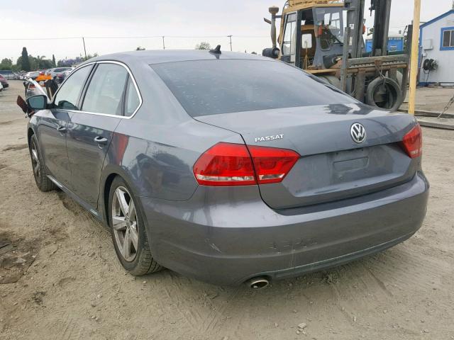 1VWBP7A31EC002008 - 2014 VOLKSWAGEN PASSAT SE GRAY photo 3