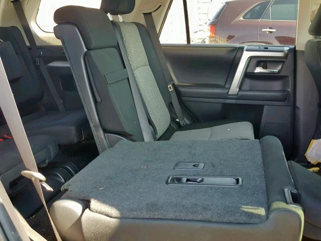 JTEBU5JR7J5507324 - 2018 TOYOTA 4RUNNER SR BLACK photo 6