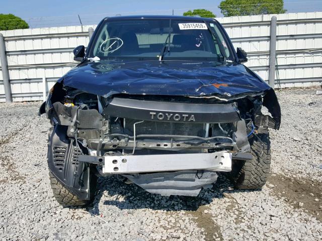 JTEBU5JR7J5507324 - 2018 TOYOTA 4RUNNER SR BLACK photo 9
