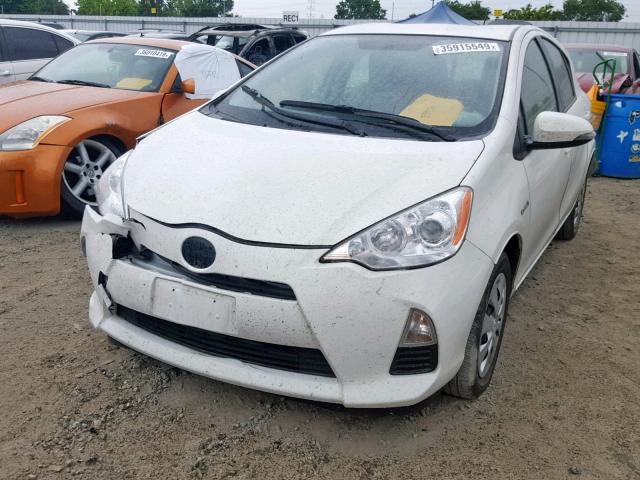 JTDKDTB39E1084228 - 2014 TOYOTA PRIUS C WHITE photo 2