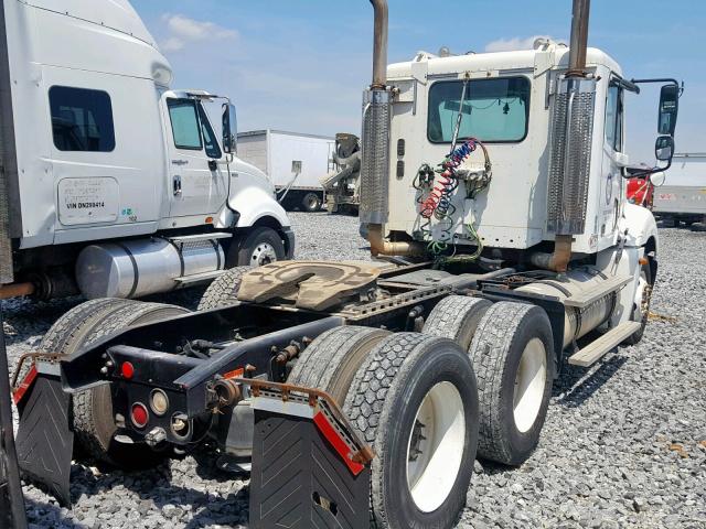 1FUJA6AV96LV68584 - 2006 FREIGHTLINER CONVENTION WHITE photo 4