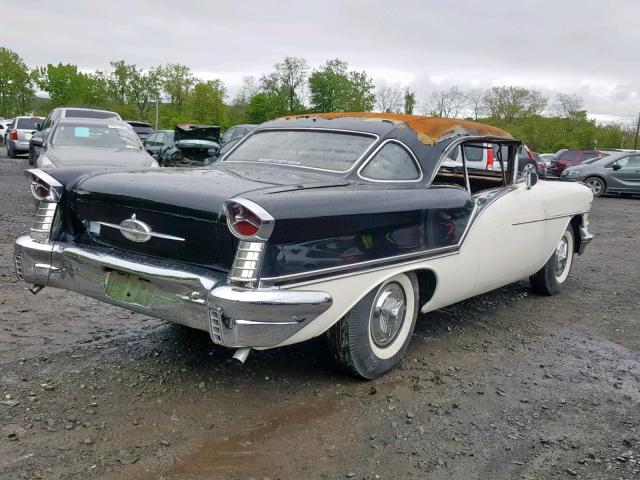 578A11574 - 1957 OLDSMOBILE SUPER 88 WHITE photo 4