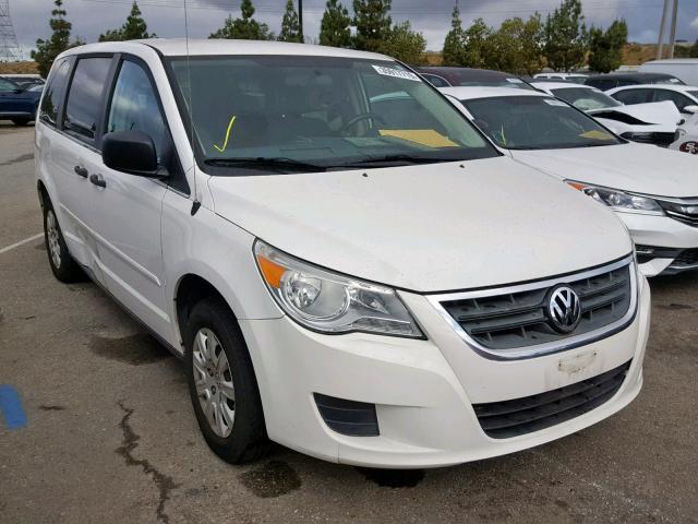 2V4RW4D19AR313982 - 2010 VOLKSWAGEN ROUTAN S WHITE photo 1