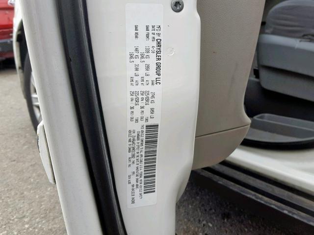 2V4RW4D19AR313982 - 2010 VOLKSWAGEN ROUTAN S WHITE photo 10