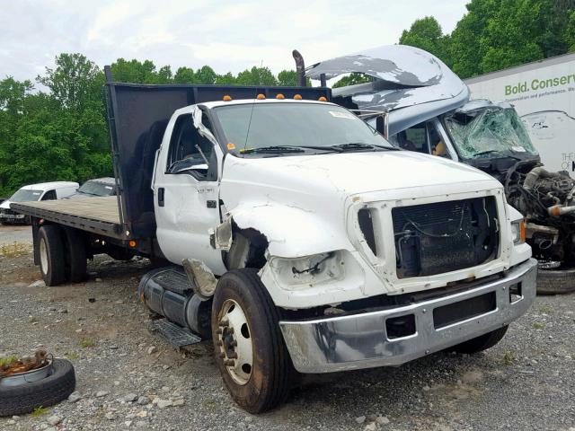 3FRNF75T07V436447 - 2007 FORD F750 SUPER WHITE photo 1