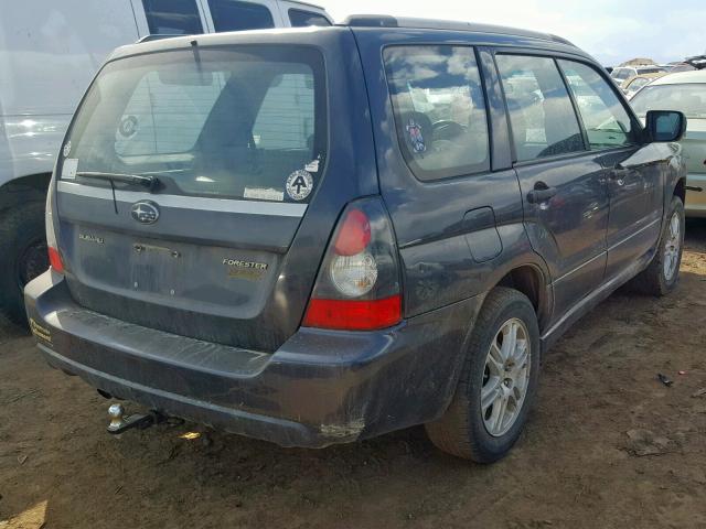 JF1SG66628H726027 - 2008 SUBARU FORESTER S GRAY photo 4