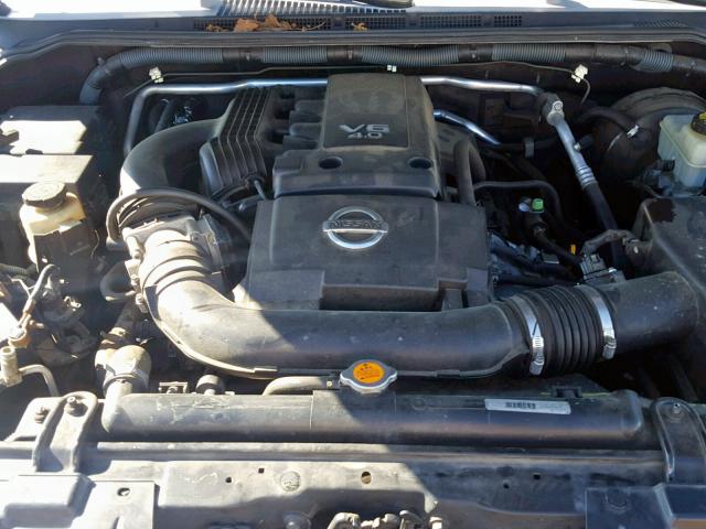 1N6AD07W28C409725 - 2008 NISSAN FRONTIER C GRAY photo 7