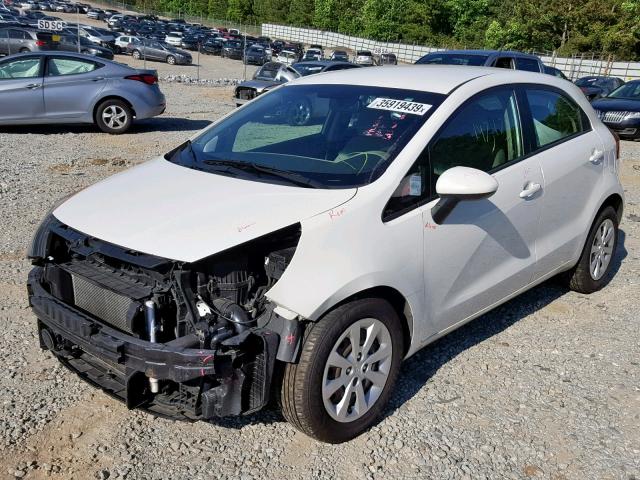 KNADM5A32E6351330 - 2014 KIA RIO LX WHITE photo 2