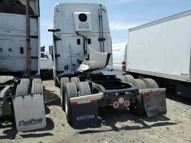 3AKJGLD51GSGR3936 - 2016 FREIGHTLINER CASCADIA 1 WHITE photo 3