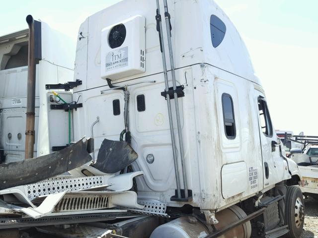 3AKJGLD51GSGR3936 - 2016 FREIGHTLINER CASCADIA 1 WHITE photo 9