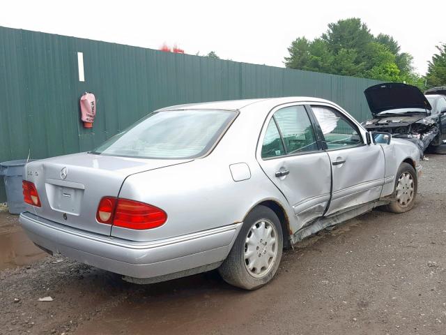 WDBJF65H5XA730817 - 1999 MERCEDES-BENZ E 320 SILVER photo 4