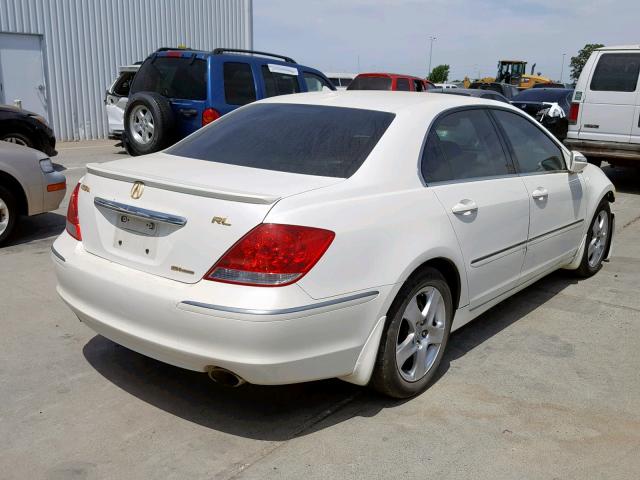 JH4KB16555C001693 - 2005 ACURA RL WHITE photo 4