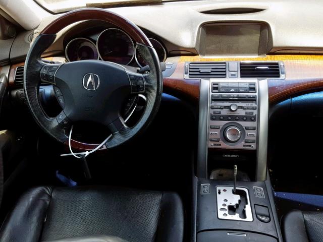 JH4KB16555C001693 - 2005 ACURA RL WHITE photo 9